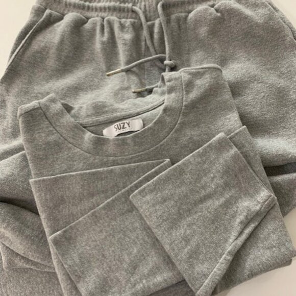 Pants and sweater Relax - Picture 1 of 5